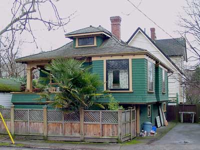 911 Collinson